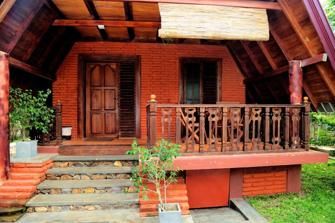 D Family Resort Anuradhapura Luaran gambar